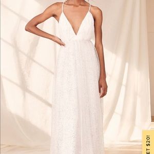 Lulu’s White Prom Dress! Size M! Never been worn! Sparkly!